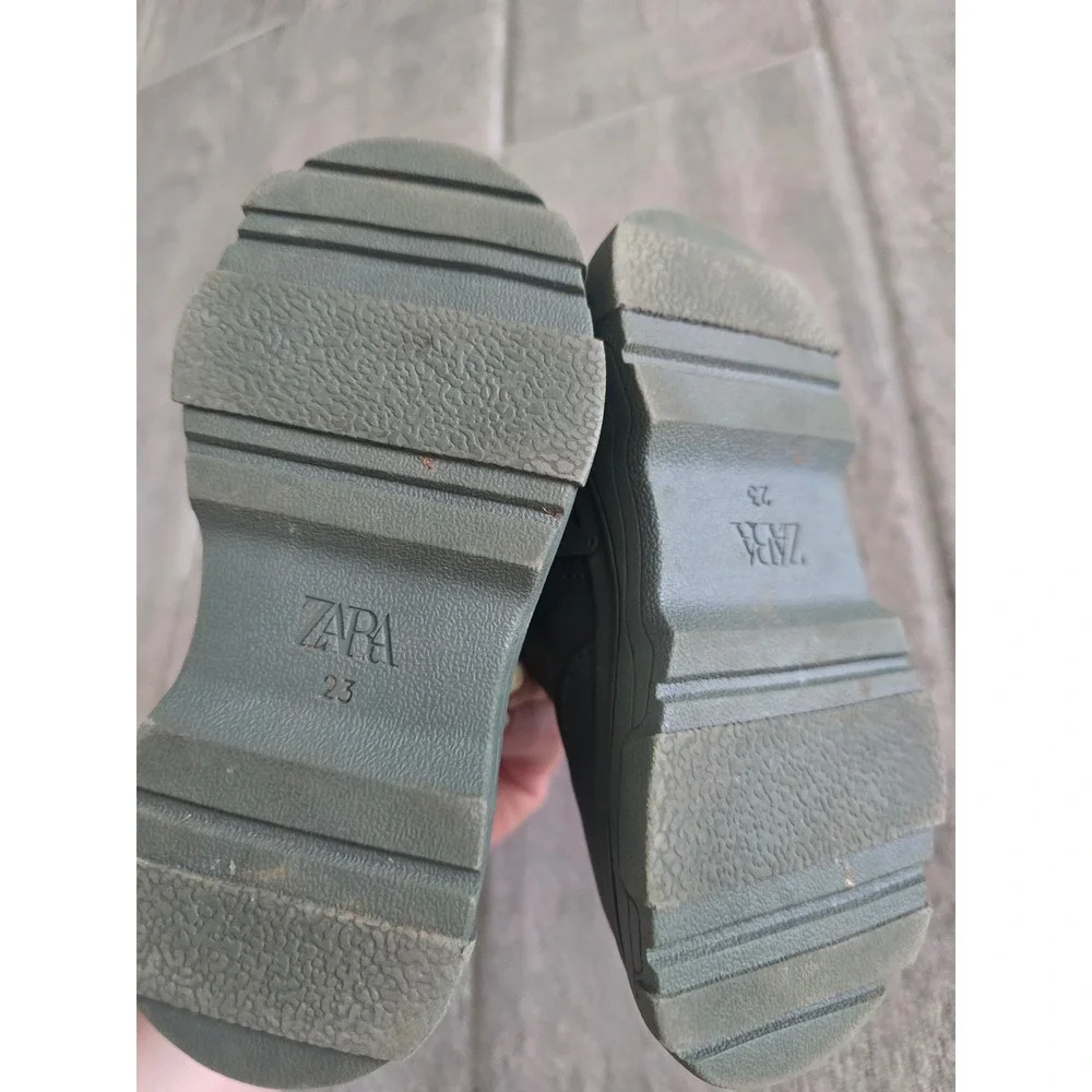 Zara Kids Olive Green Side Zip Chelsea Lug Sole‎ Ankle Boots EU 23 US 7 Toddler